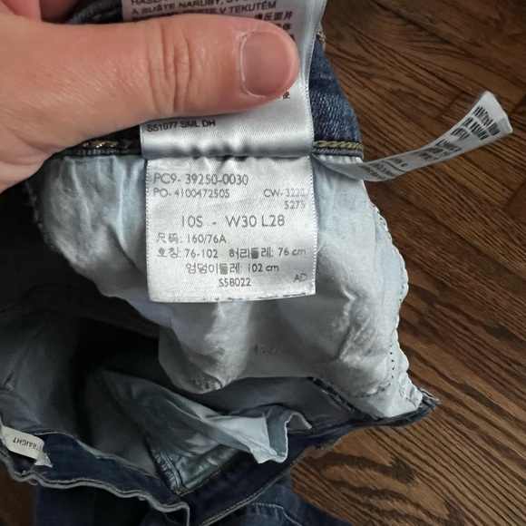 Levi Classic Straight Jeans - Picture 3 of 4